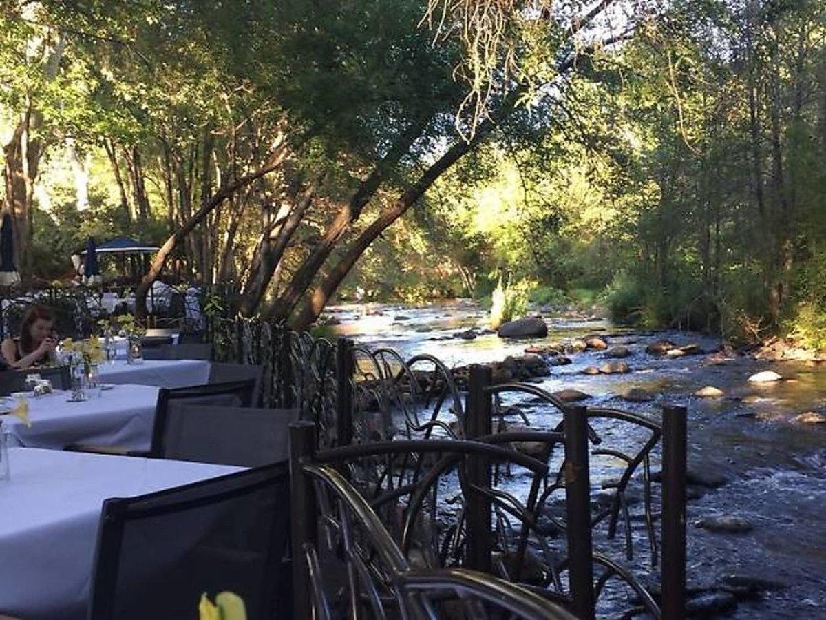 Discover Quirky Restaurants in Sedona for Unique Dining Adventures